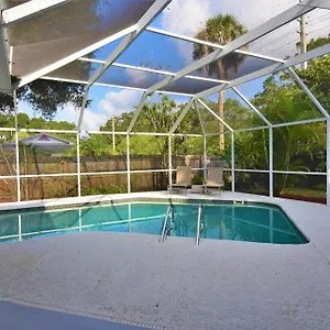 Clematis House Near Arlington Park With Heated Pool Holiday home