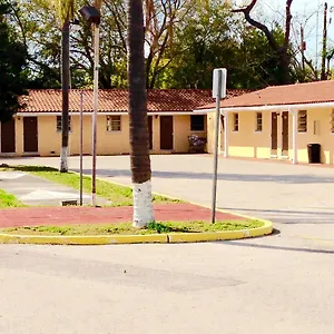 2* Motel Cadillac